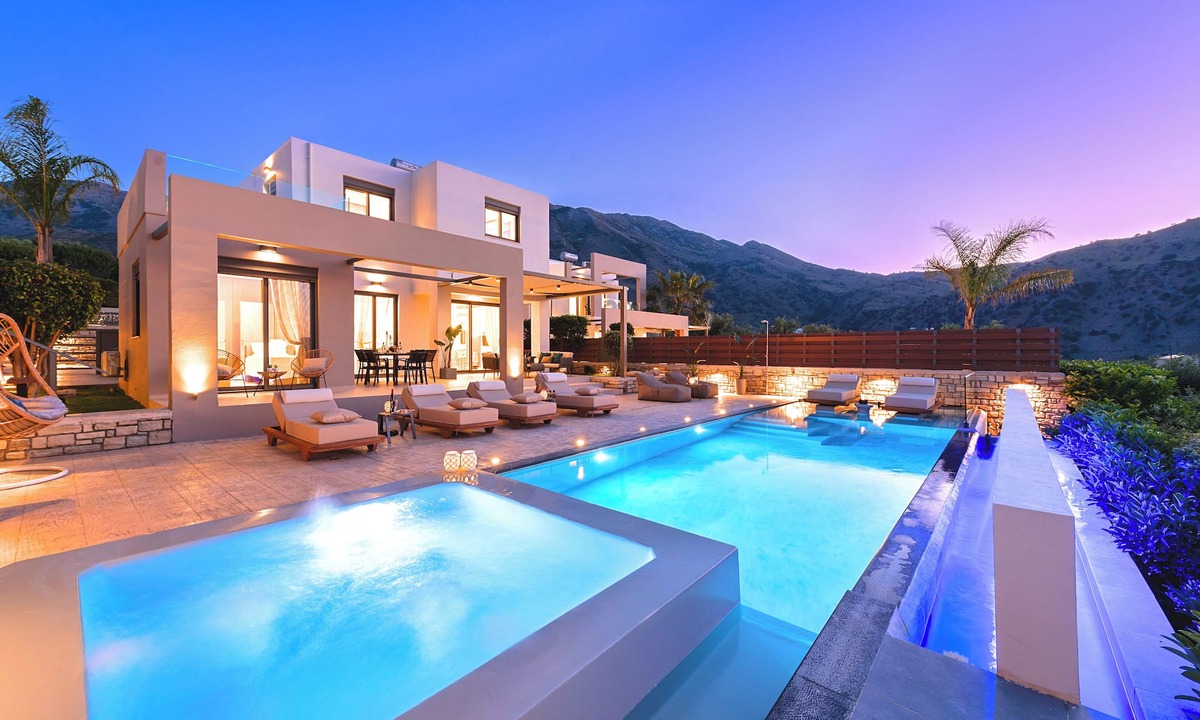 Georgioupolis Villa | Minoas Villa | Heated Pool | 10 guests