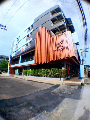 Hat Yai Hotel | Modern Budget Hotel