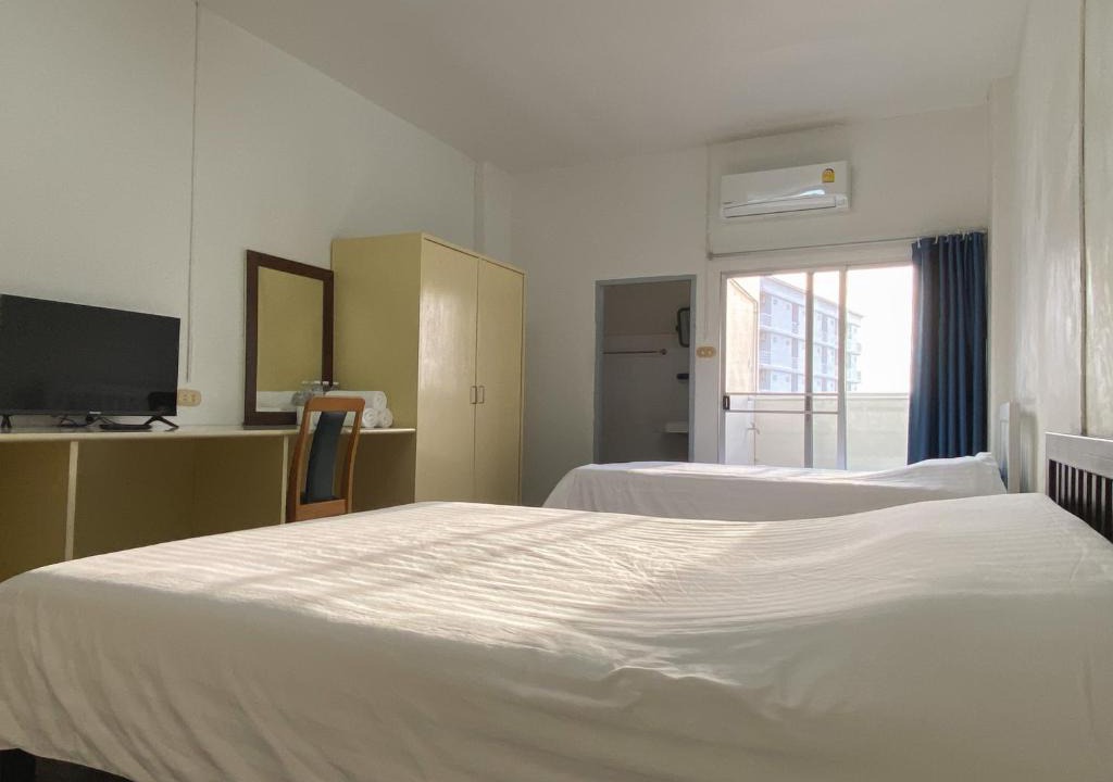 Saen Suk Apartment | Monta Apartment