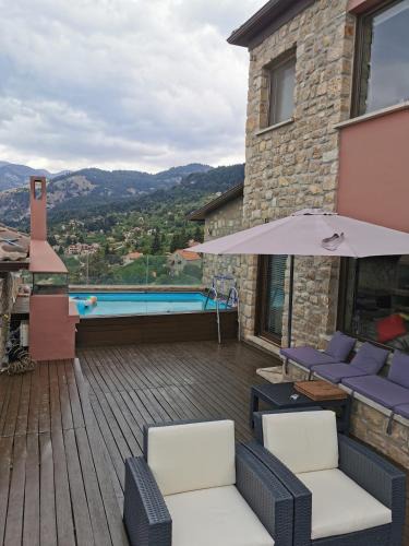 Synikia Mesi Trikalon Villa | Mountain stone villa, sea & mountain view at 1150m