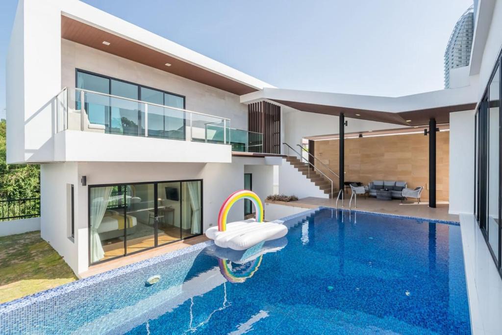 Na Chom Thian House | Movenpick Residences 3-Bedroom Pool Villa Beach Access, Na Jomtien Pattaya