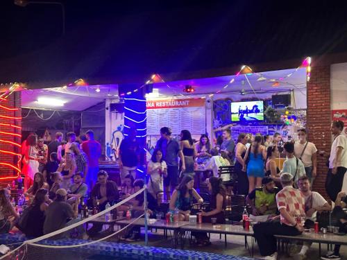 Vang Vieng Hostel | Nana Backpackers Hostel