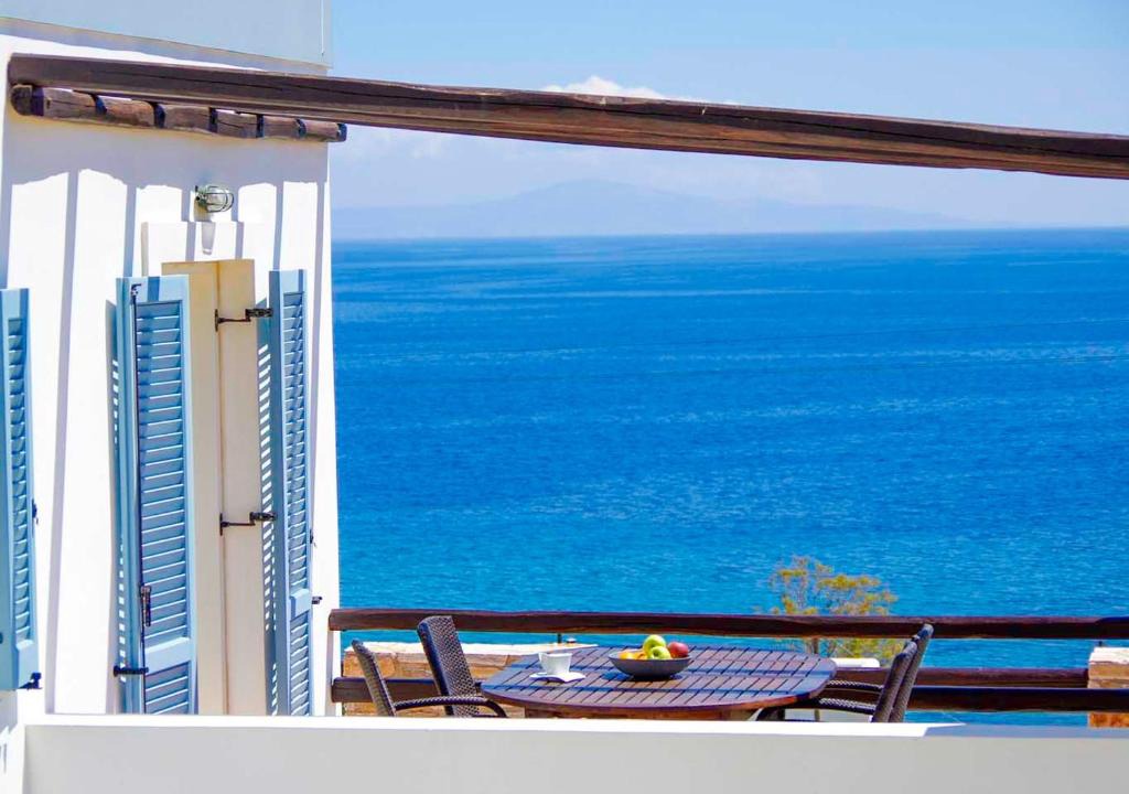Megas Gialos Apartment | Nefeli Suite