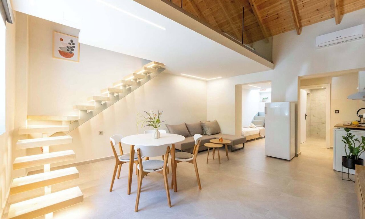 Kalamata Marina Apartment | Neilis - Modern Retreat in Central Kalamata
