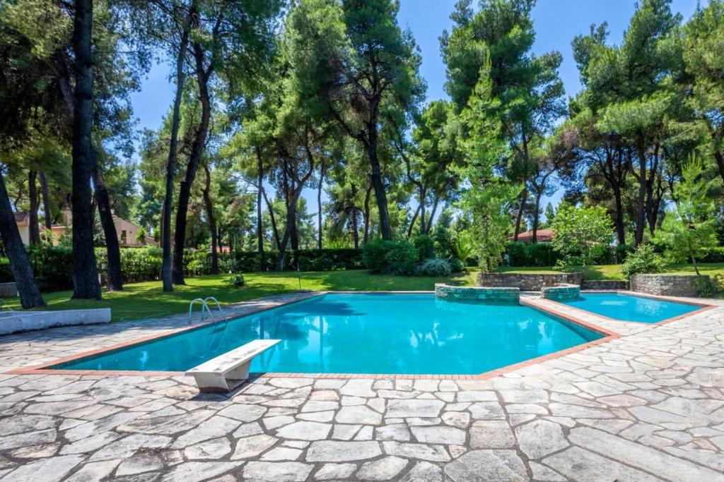 Sane Villa | NeonChic Jacuzzi and Pool Villa