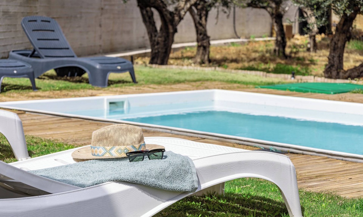 Kolymbari House | NeSo - Villa Fyllo with Pool steps from the Beach