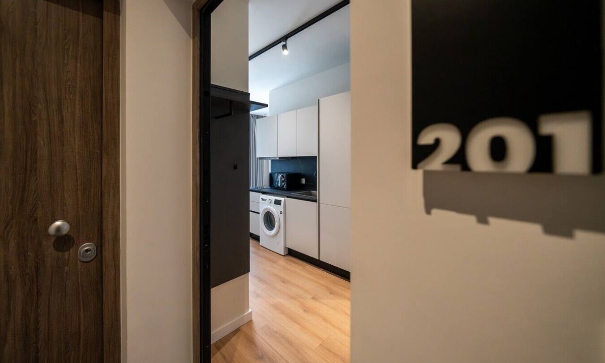 Historical Center Apartment | New central studio with balcony