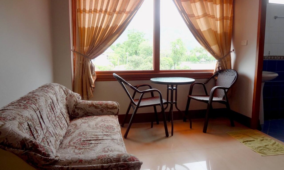 Chong Kham Hotel | Ngamta Hotel