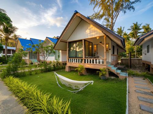 Chaloklum House | Nirvana By the Sea