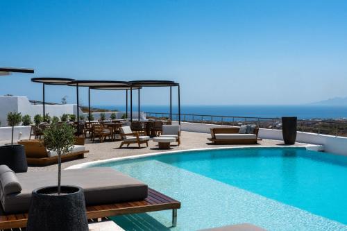 Fira Hotel | Oikos Santorini Living Concept