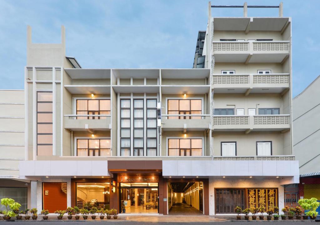 Pom Prap Hotel | Oldthaiheng Hotel