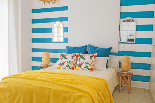 Aigialeia Apartment | Oliva Holiday Homes
