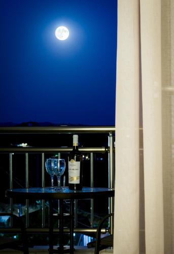 Nikita Apartment | Oliva Suites