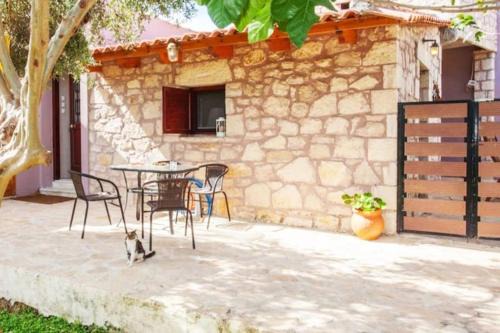 Filaki House | Olive Tree Farm 200m from the beach