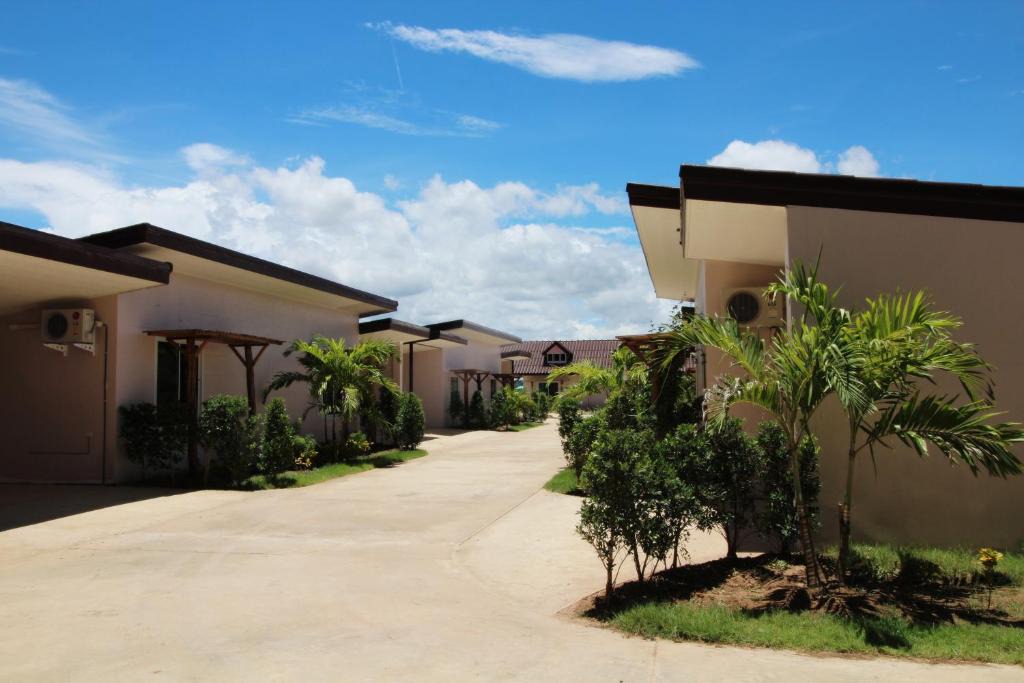 Tha Yang Hotel | On Green Resort