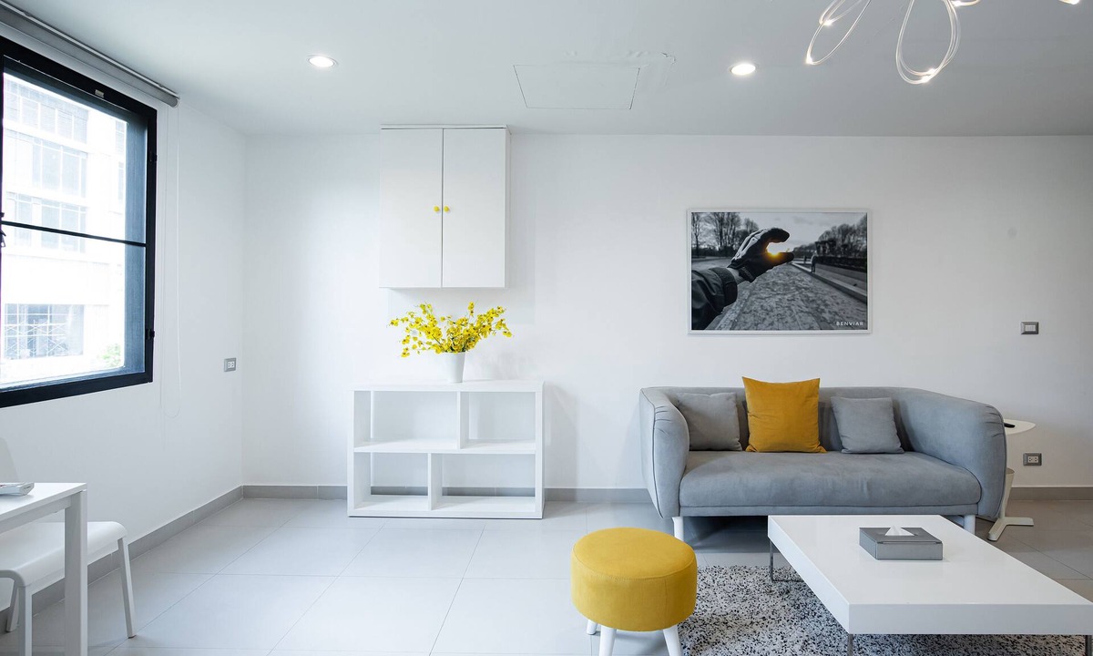 Chidlom Apartment | One Bedroom Suite (100 sqm)