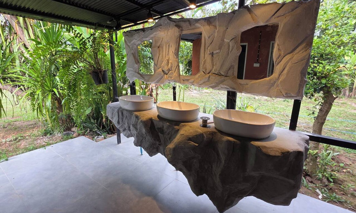 Sop Ruak Hotel | OneSeasonFarm Chiangsaen