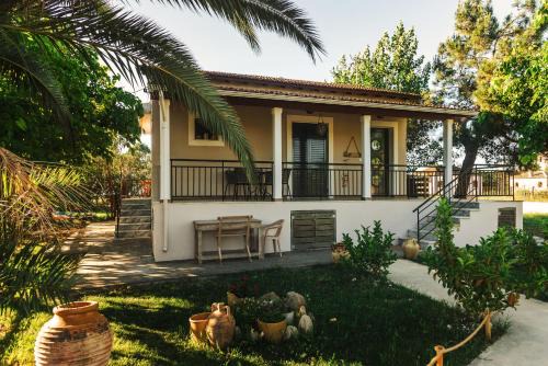 Lefkimmi House | Ostrica Family Beach House