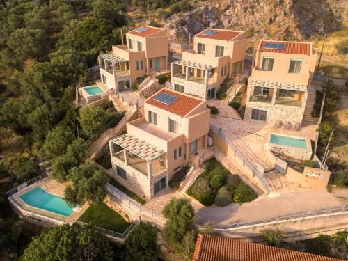 Ouzo Villas | Plomari