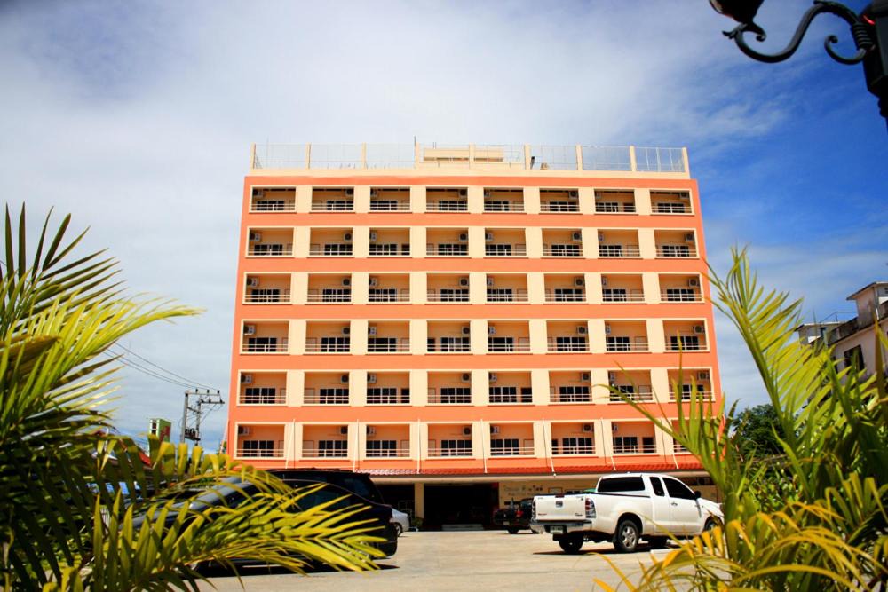 Nakhon Sawan Hotel | P.A. Ville Hotel