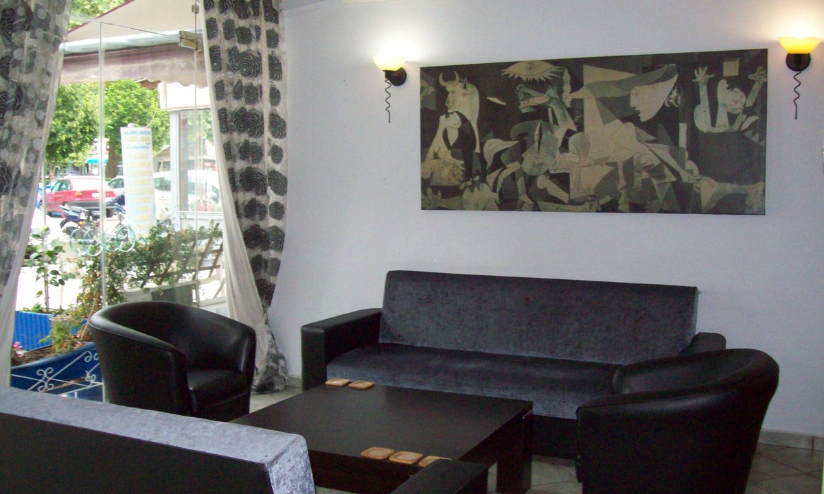 Larissa Hotel | Pantheon