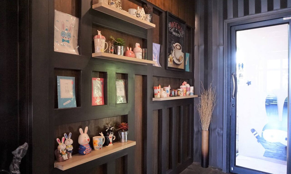 Khuang Pao Hotel | Papa's Home and Rabbit cafe