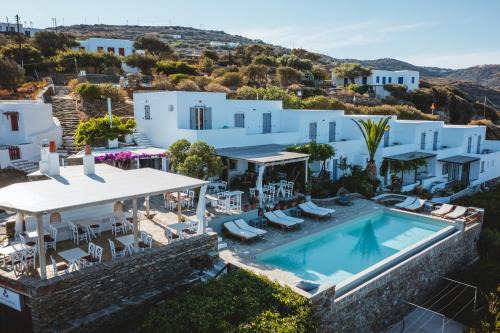 Chrisopigi Apartment | Paradise Place Sifnos