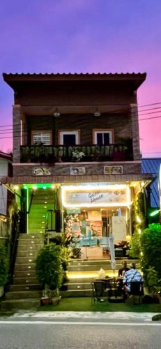 Nai Harn Bed & Breakfast | Passion Nai Harn Guesthouse