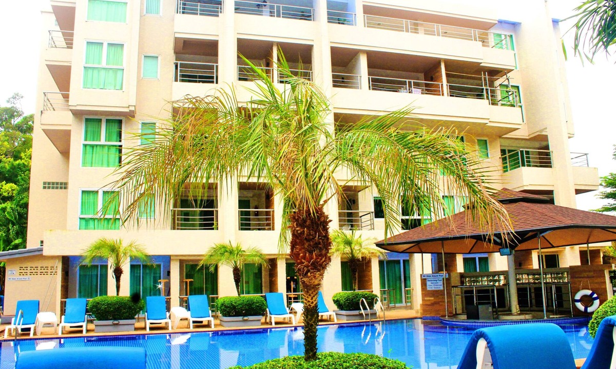 Patong Apartment | Patong Beach Spacious 3 bedroom Condo Unit