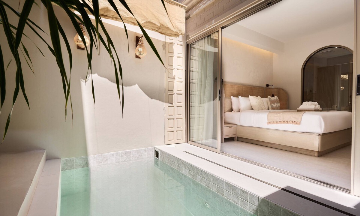 Old City Hotel | PE-LA Thapae Boutique Hotel