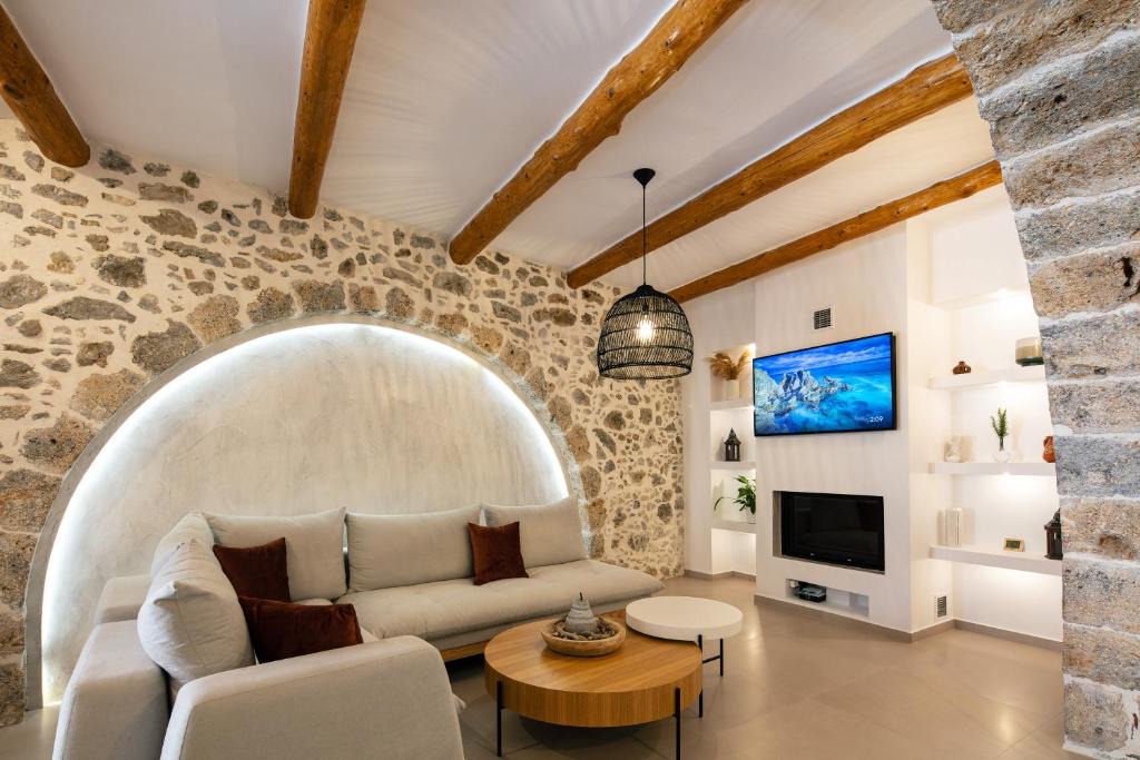 Mirthios House | Petrino Two-Bedroom House in Mirthios