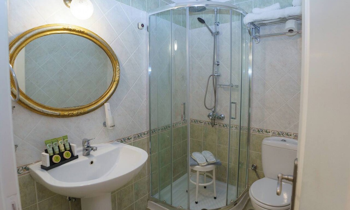 idhra Hotel | Phaedra Hotel