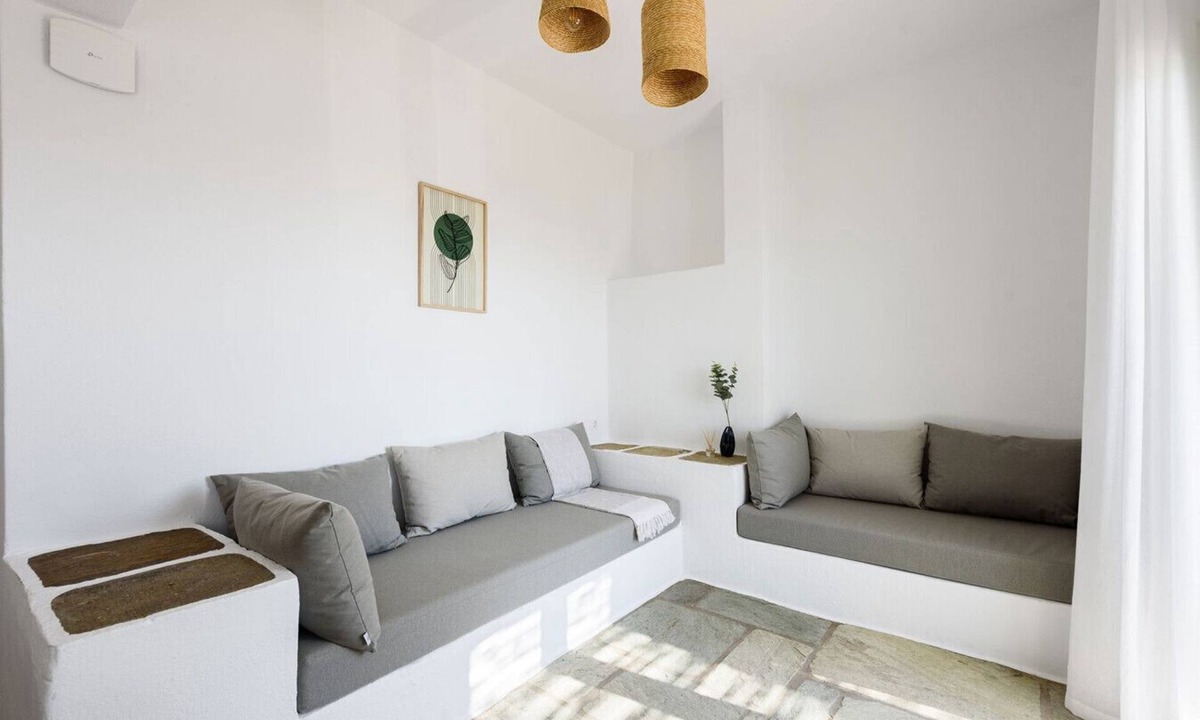 Piso Livadi Apartment | Phaedrus Living: Paros Cycladic Residences 6