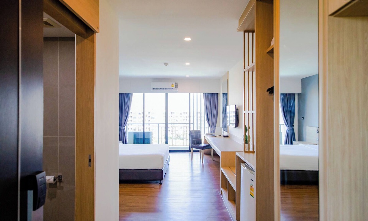 Noen Phra Hotel | Phavina Grand Boutique