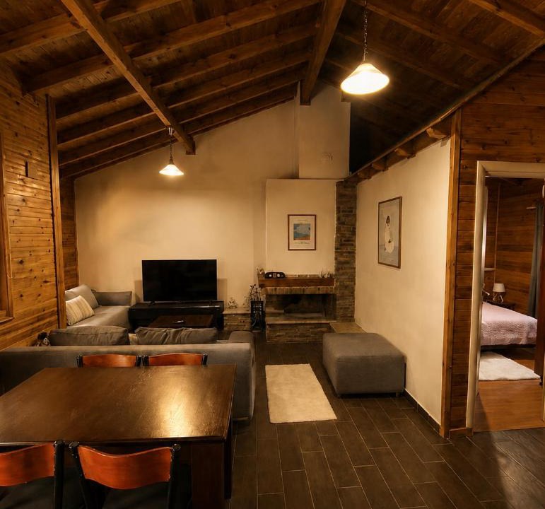 Servia Ski Chalet | Pierian Chalets by TETOS - Cozy
