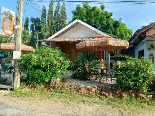 Sam Roi Yot Resort | Pineapple Resort Sam roi yot
