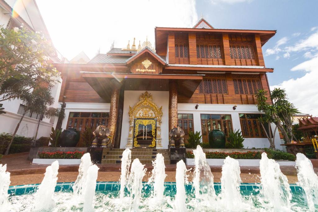 Old City Hotel | Pingviman Hotel