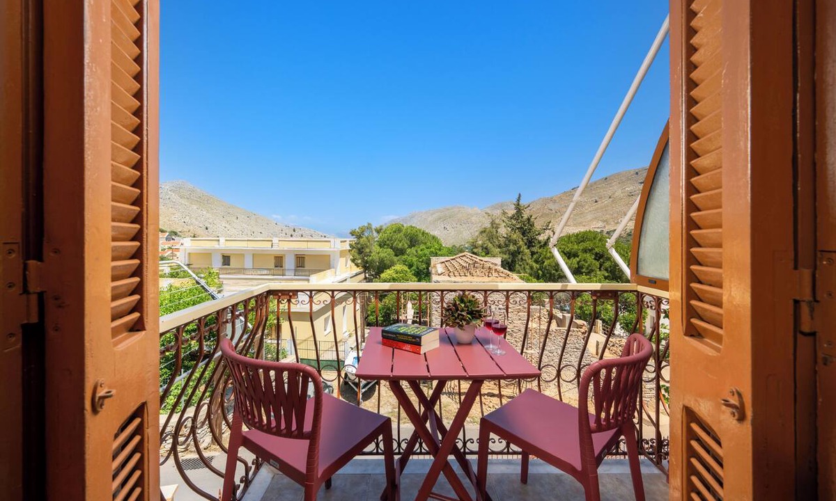 Symi House | Pinotsi Room 4- Double bed