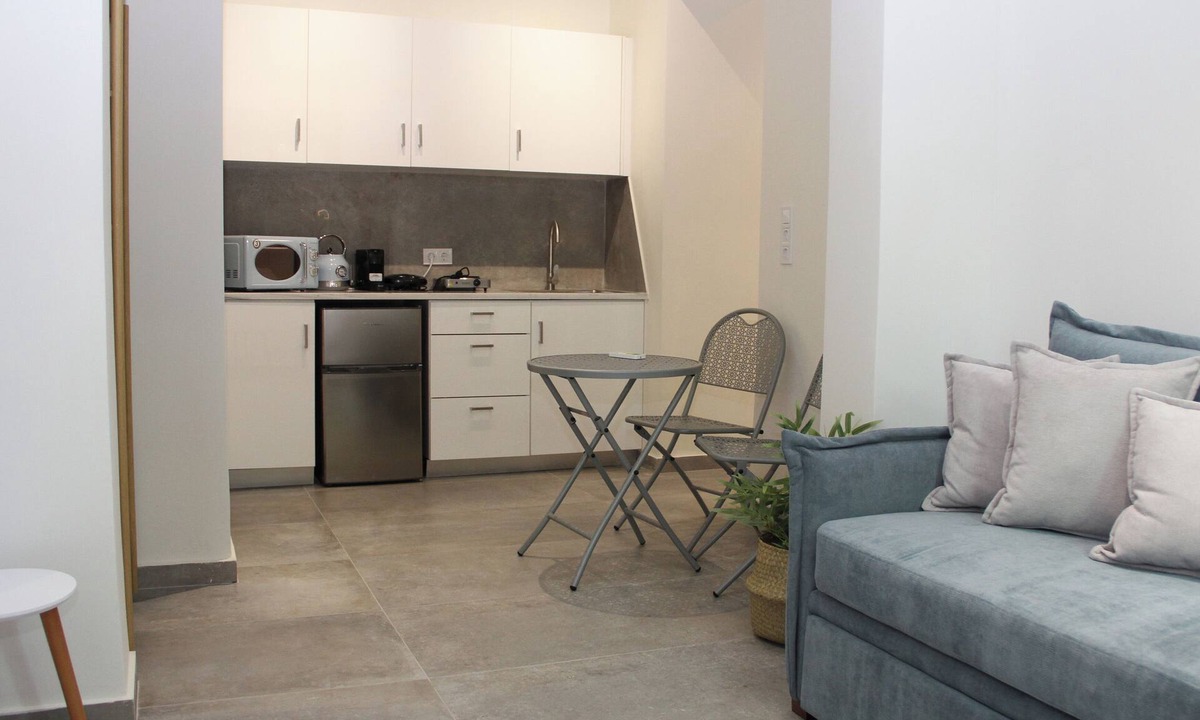 Pyrgos Apartment | Pirgos Cozy Apartment for 4 by MPS