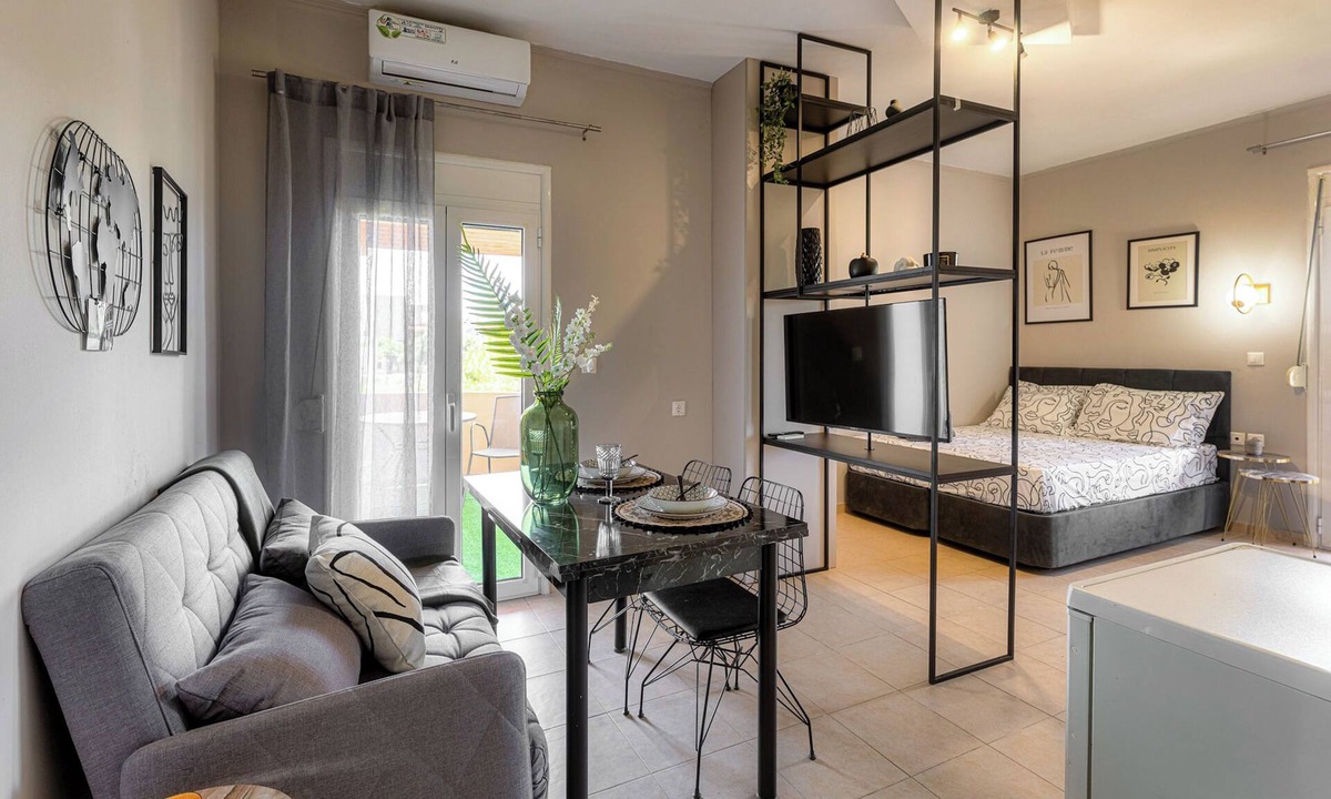 Gazi Apartment | Pretty flat near the Beach & City Center