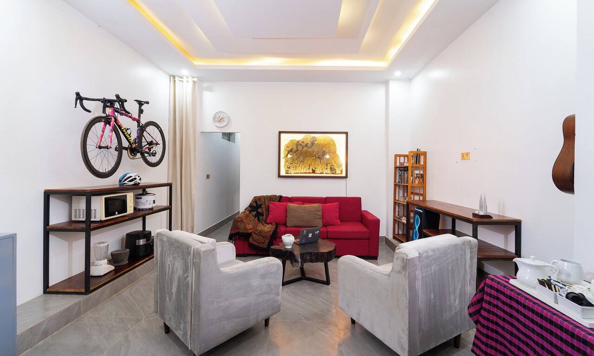 Siem Reap House | Private 2BR Villa Rooftop Pool, Full Kitchenette, Big Living Room, Wifi