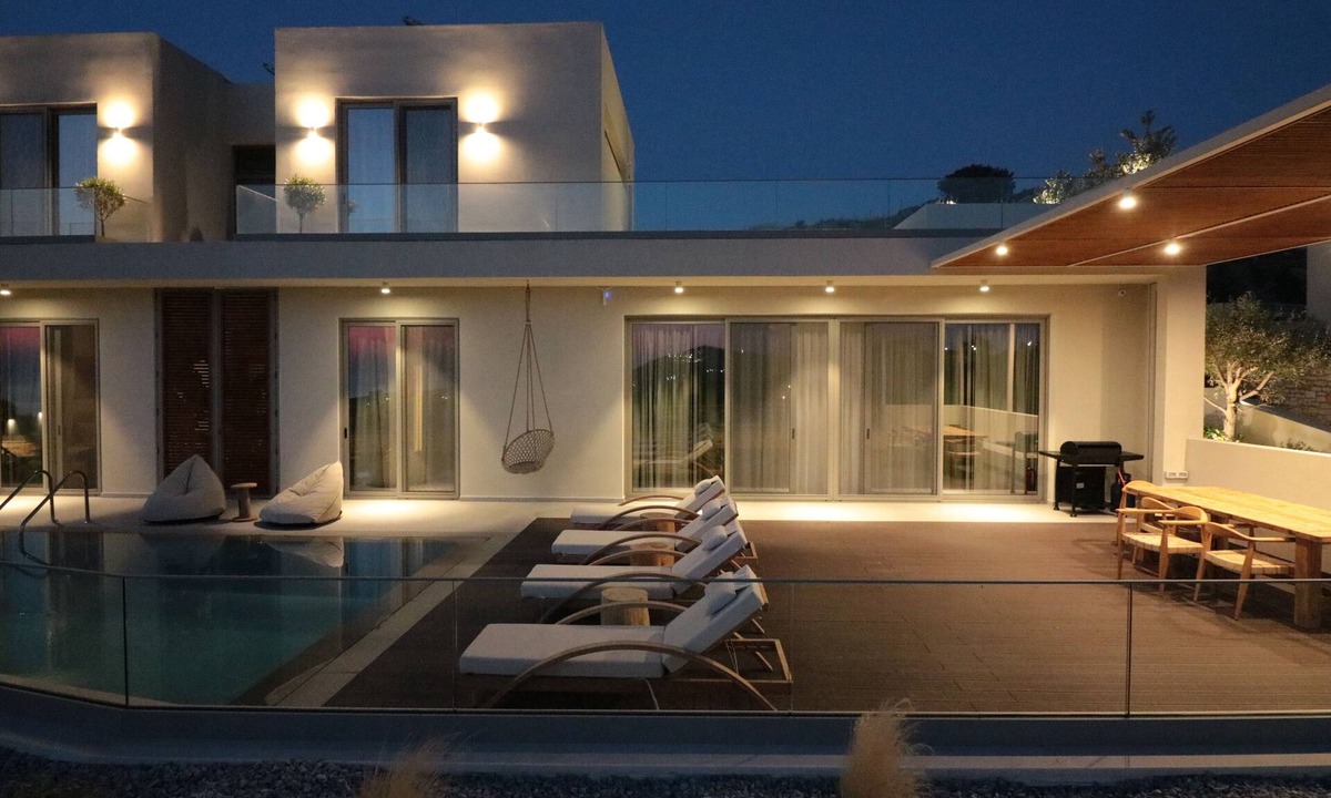 Panormos Villa | Private 4 bedroom Villa with private pool, above the sea!
