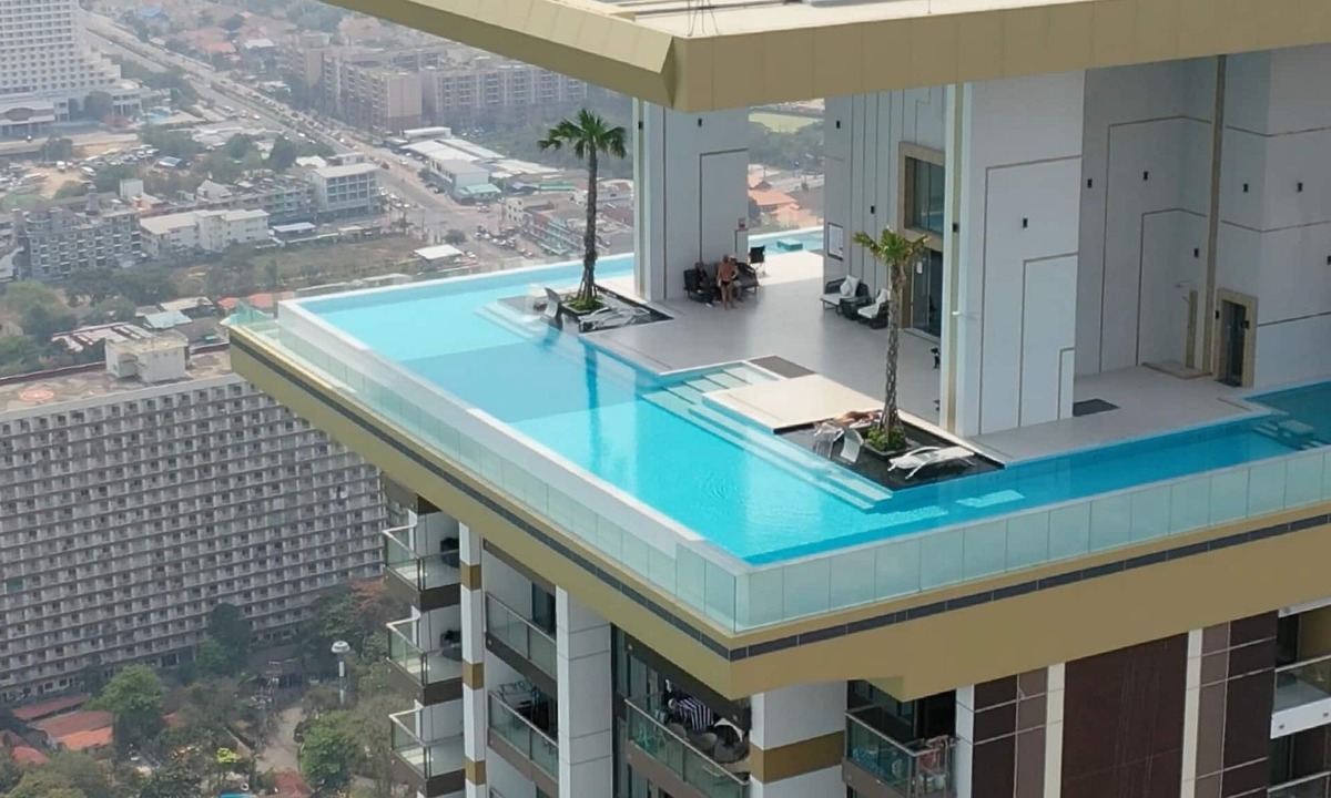 South Pattaya Apartment | PRIVATE POOL SWIM-UP APARTMENT ON COPACABANA JOMTIEN BEACH PATTAYA
