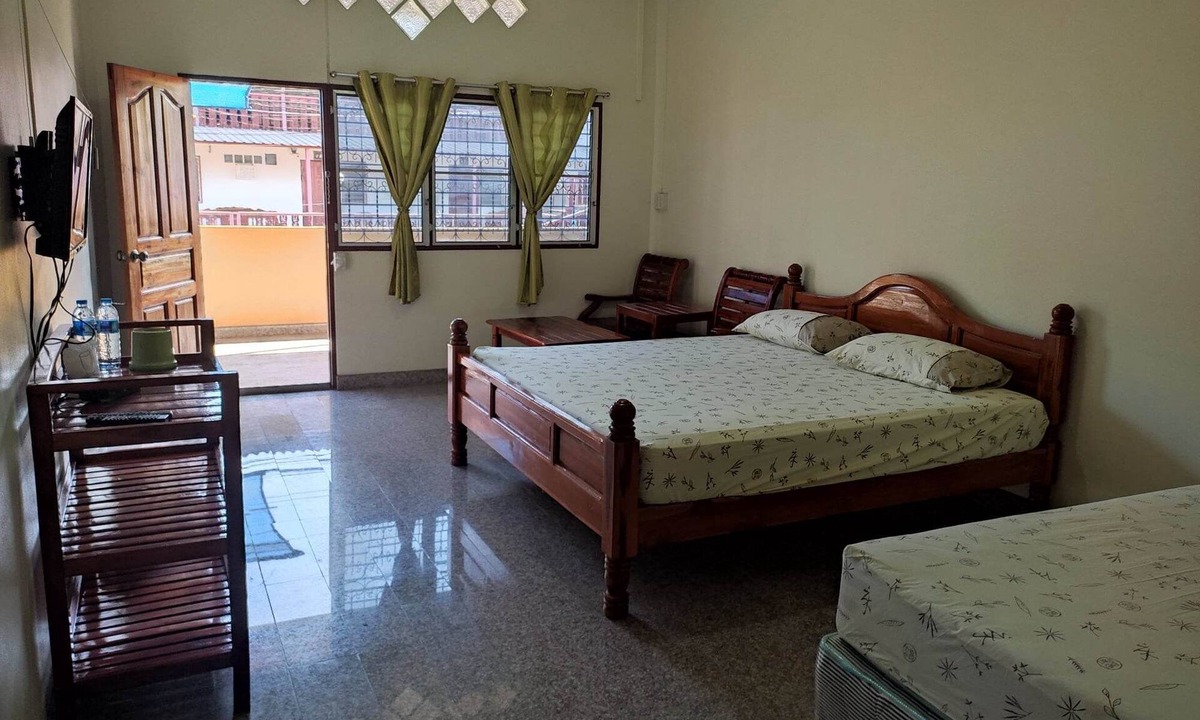 Damnoen Saduak Hotel | Pueng Luang Hotel
