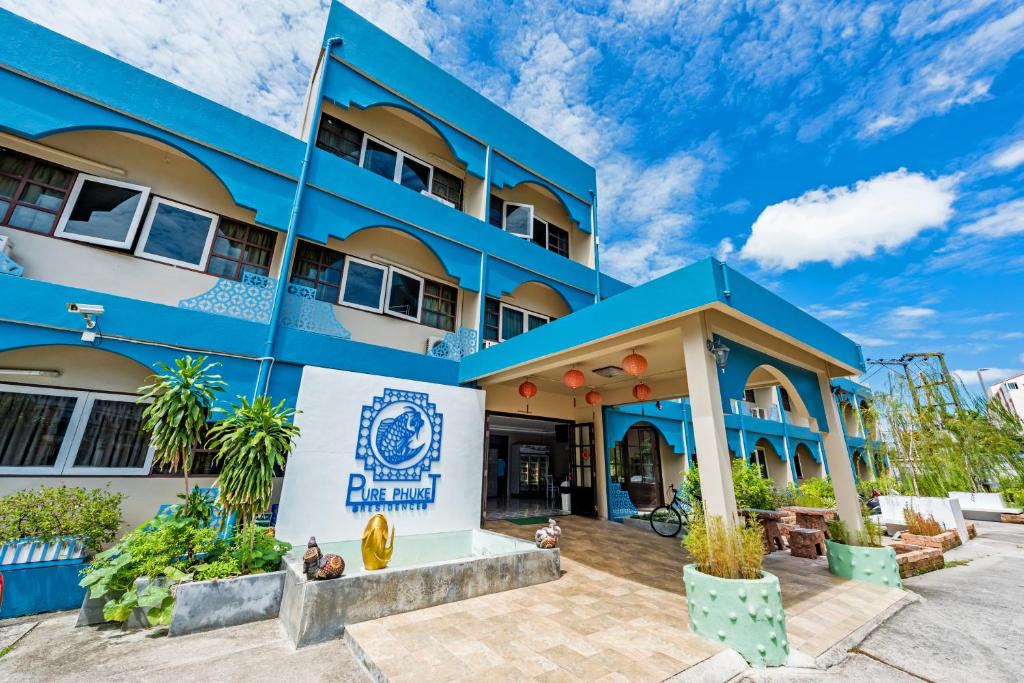 Talat Nuea Hotel | Pure Phuket Residence