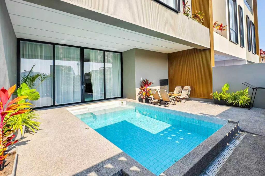 Central Pattaya Villa | Pure space villa 4BR KTV BBQ Kitchen Swimming pool