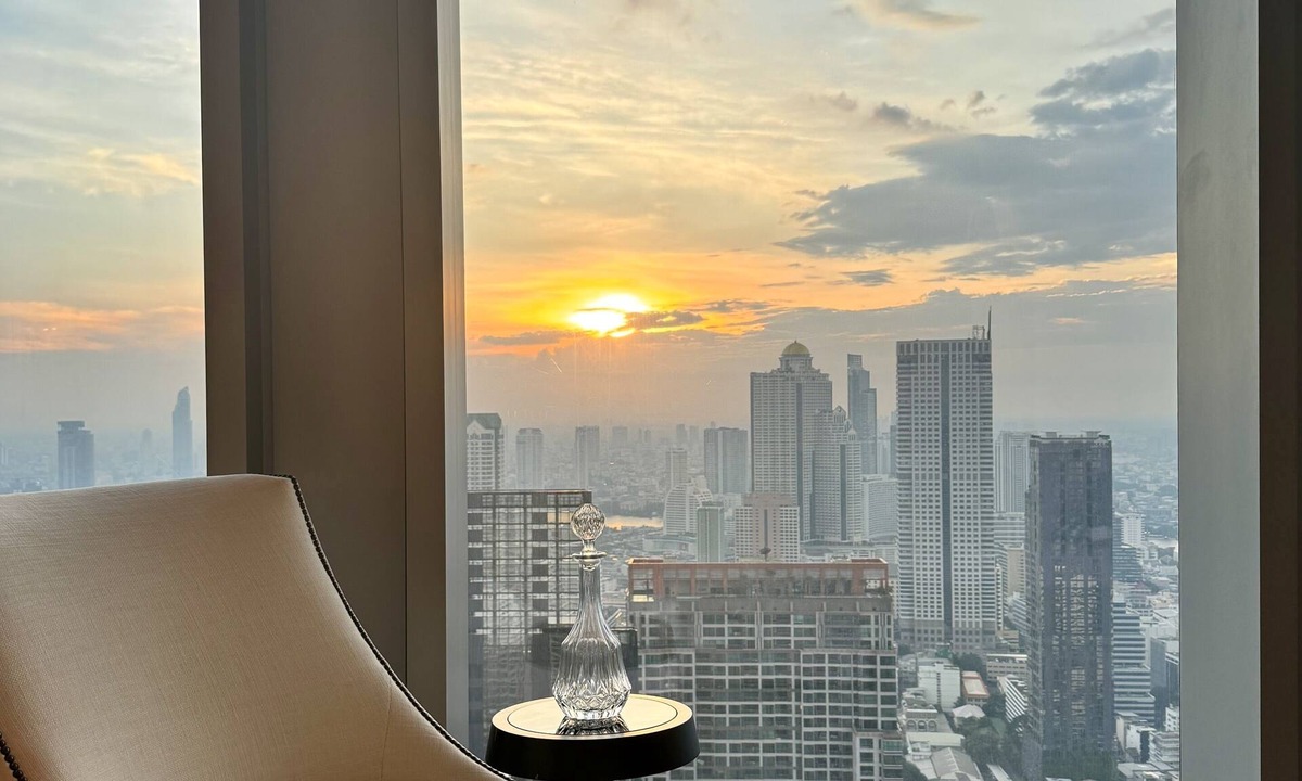 Silom Condo | Ritz Carlton Residences level 52nd! Breathtaking view!