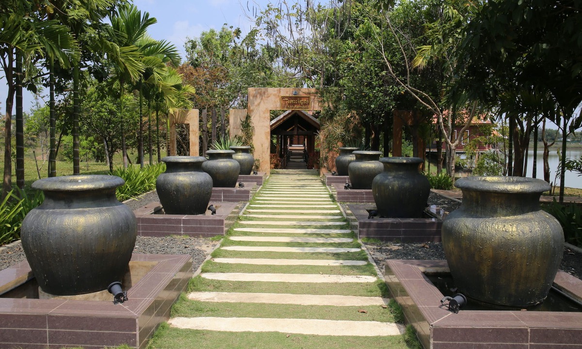 Kampong Thma Hotel | Romduol Island Chalet
