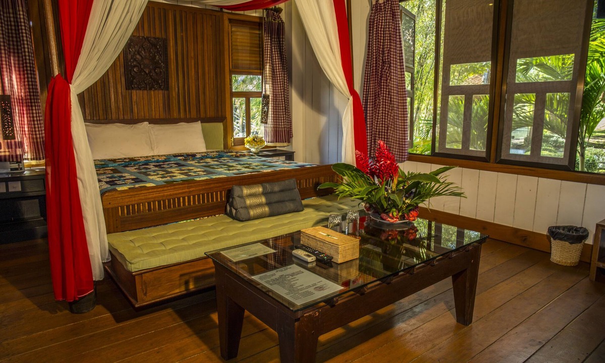 Kampong Thma Hotel | Romduol Island Chalet
