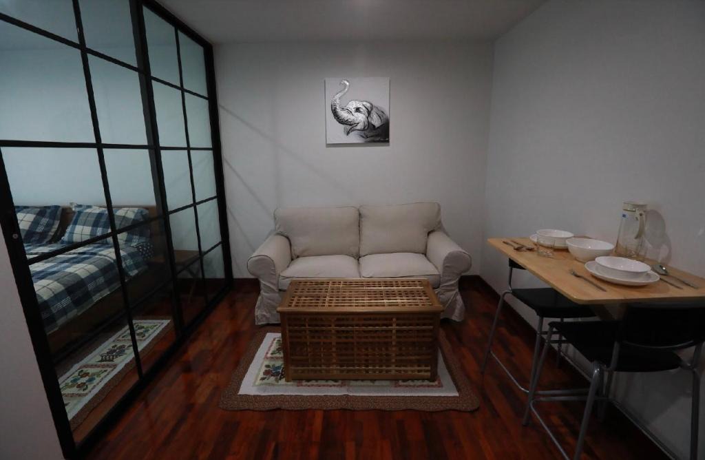 Bang Sue House | Room in Condo - Private cozy Mrt bangson free Wifinetflixpoolgym